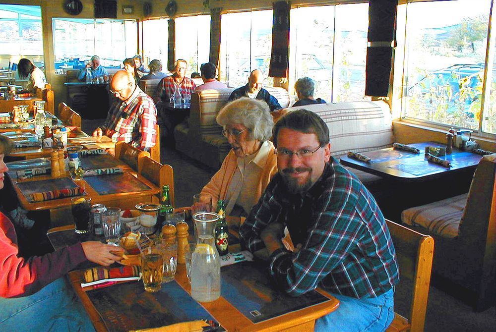 Capitol Reef Inn & Cafe Torrey Bagian luar foto